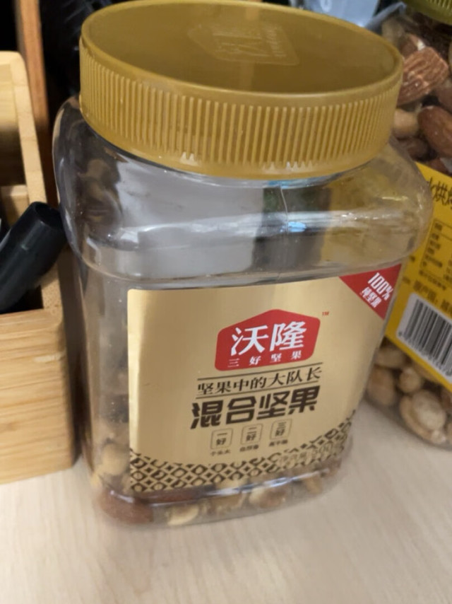 小包装的很方便，带出去给小朋友大人垫饥很