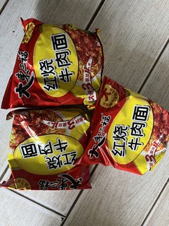 大东三福红烧牛肉面。