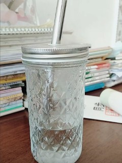 有了这个水杯🍶一天能炫八杯水