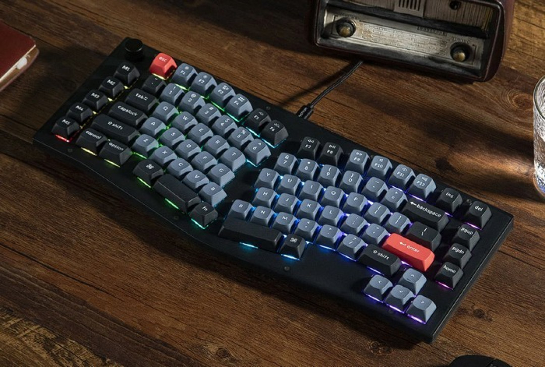 v10 客制化异形 alice 机械键盘上架,人体工学设计,可玩性高,国产轴