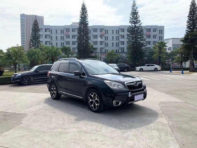 斯巴鲁紧凑型SUV