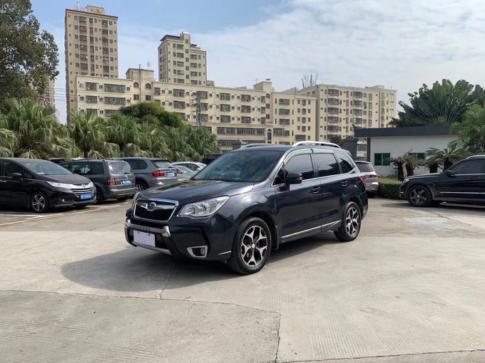 斯巴鲁紧凑型SUV