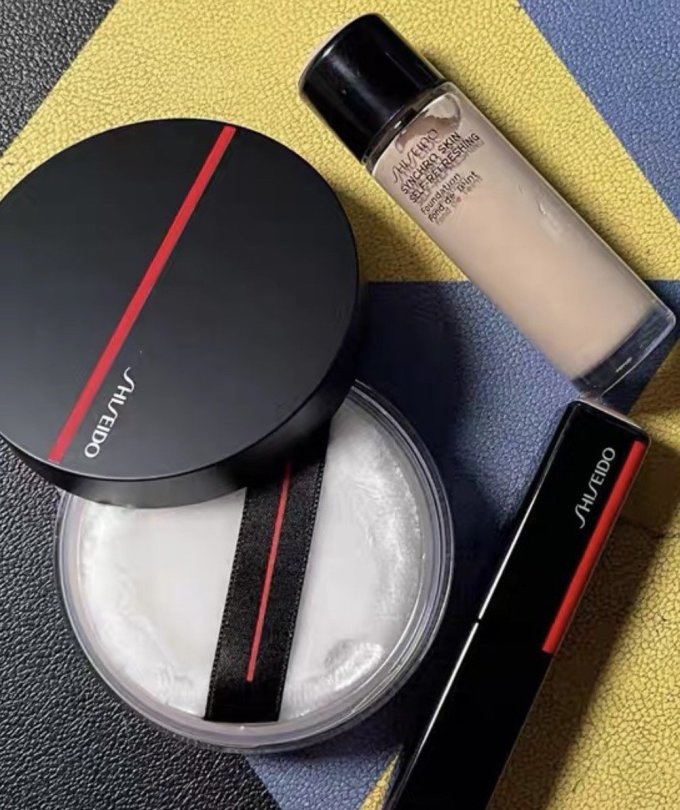 美康粉黛粉底液