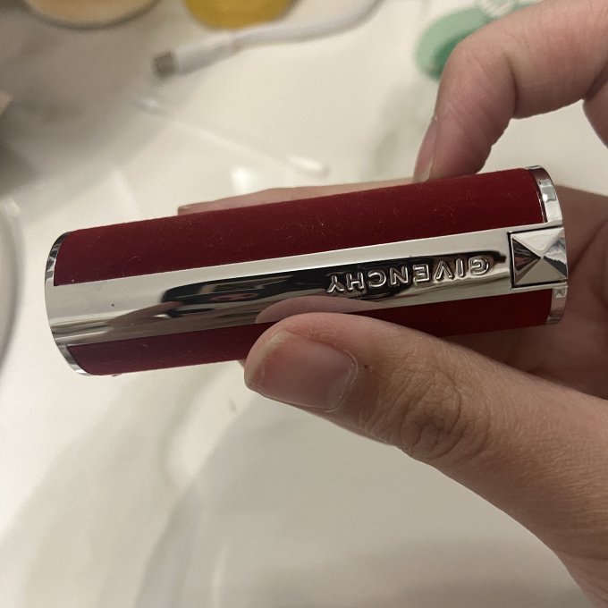 纪梵希唇彩唇蜜