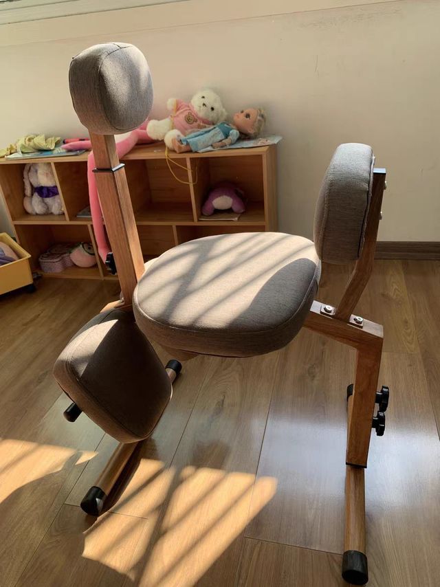 儿童靠背椅子升降学生学习写字椅坐姿矫正