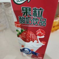 优酸乳果粒酸奶饮品