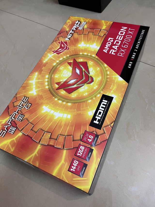 在男朋友家里翻到了这个……