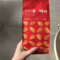 百草味巴达木杏仁核坚果