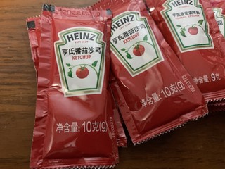 亨氏番茄酱小包装10g给皇堡加点料