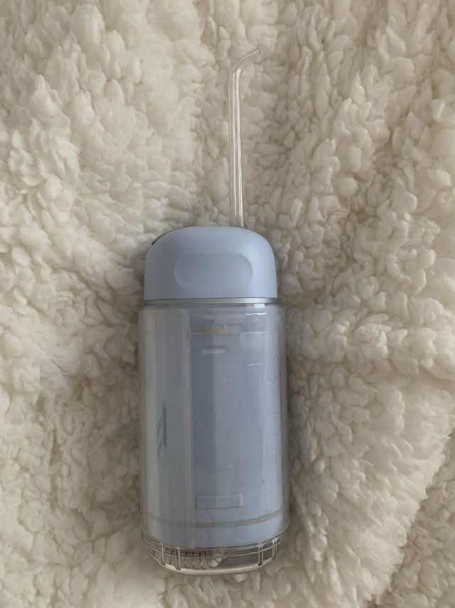 奶乎乎能塞进包包里的蓝色小胶囊