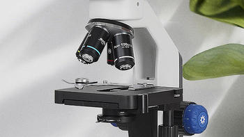 如何解决显微镜成像中心清楚边缘模糊的问题？选对显微镜很关键！