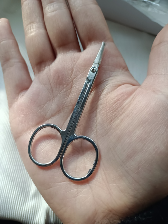 超级好用的迷你小剪刀,剪起线头很方便_什么值得买