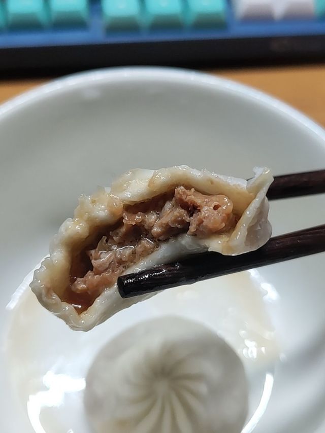 前几天9.9买的灌汤包，味道还可以