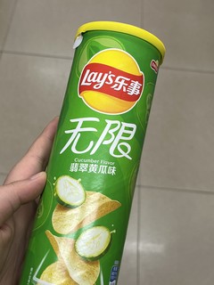 黄瓜味的薯片就是我的神！