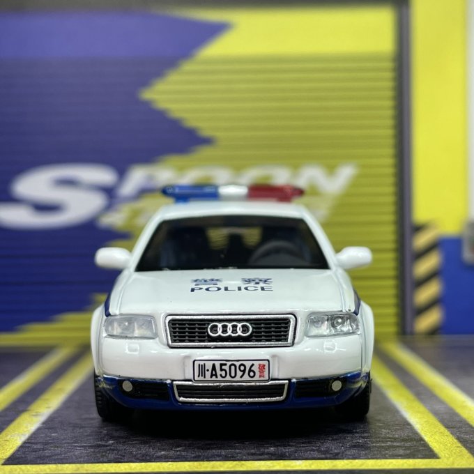 拓意奥迪a6二代警车涂装