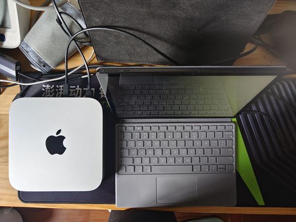 带上这套装备，Mac mini 可以在咖啡厅使用