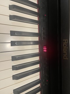 我的练琴装备清单之：罗兰电钢琴