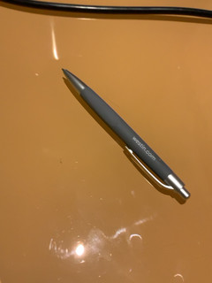 酒店办公的时候放的笔，我觉得她特别好用。