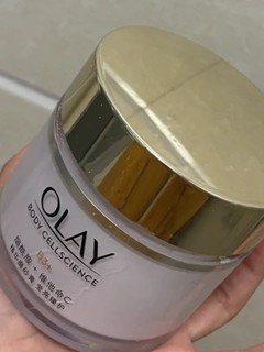 OLAY玉兰油身体磨砂膏去角质磨皮养肤二合一