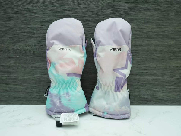 孩子滑雪不能冻着手，迪卡侬儿童连指手套