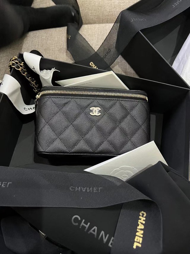 老情人的情人节礼物-包你满意的香奈儿小盒