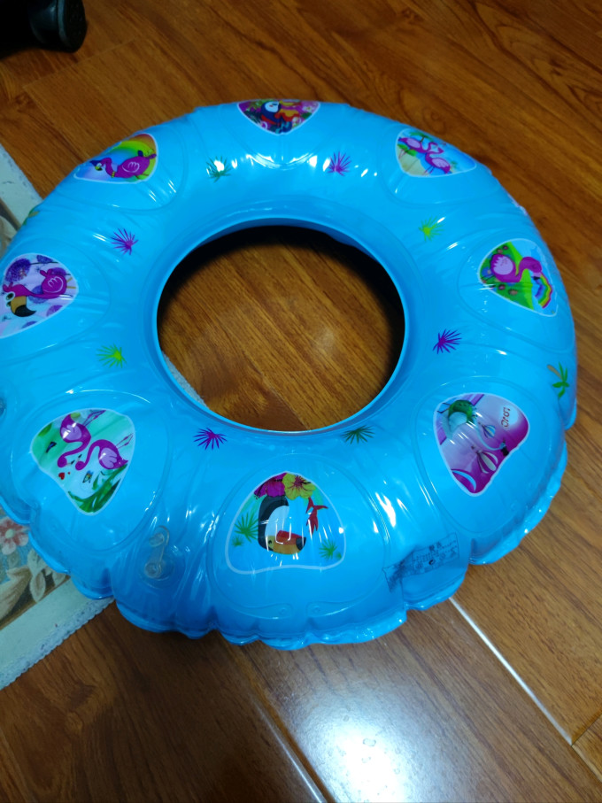 游泳圈