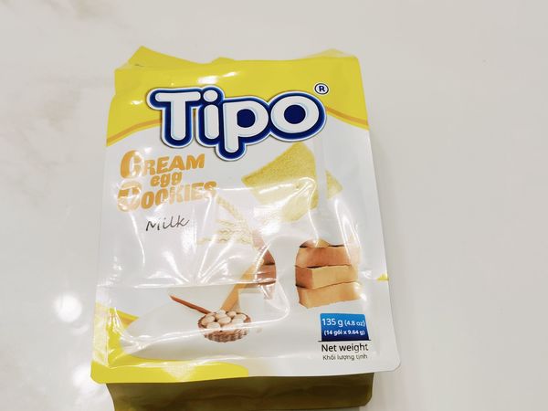 情人节给老婆准备越南进口Tipo面包干