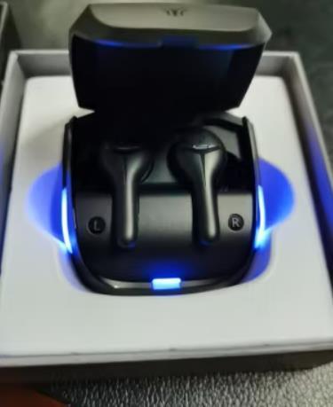 音质淳厚。耳机舒适度也不错