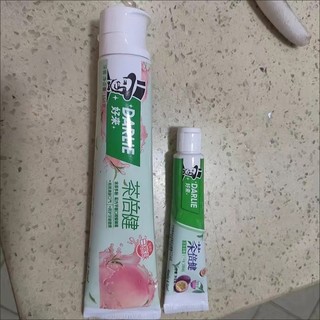 好用不辣嘴的水果味牙膏