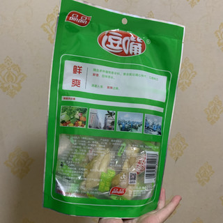 品品的逗嘴泡脚凤爪