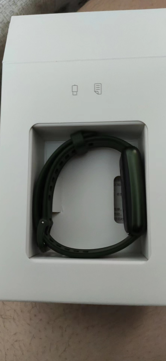 华为手环7 标准版智能手环怎么样 夏天快到了带上手环运动吧_什么值得