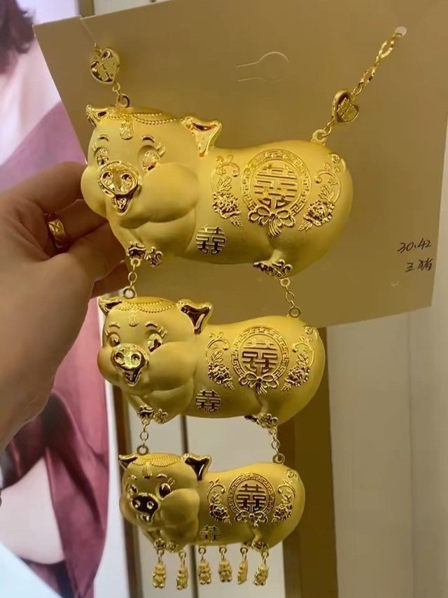 情人节我老婆让我跟猪一起过，好感动