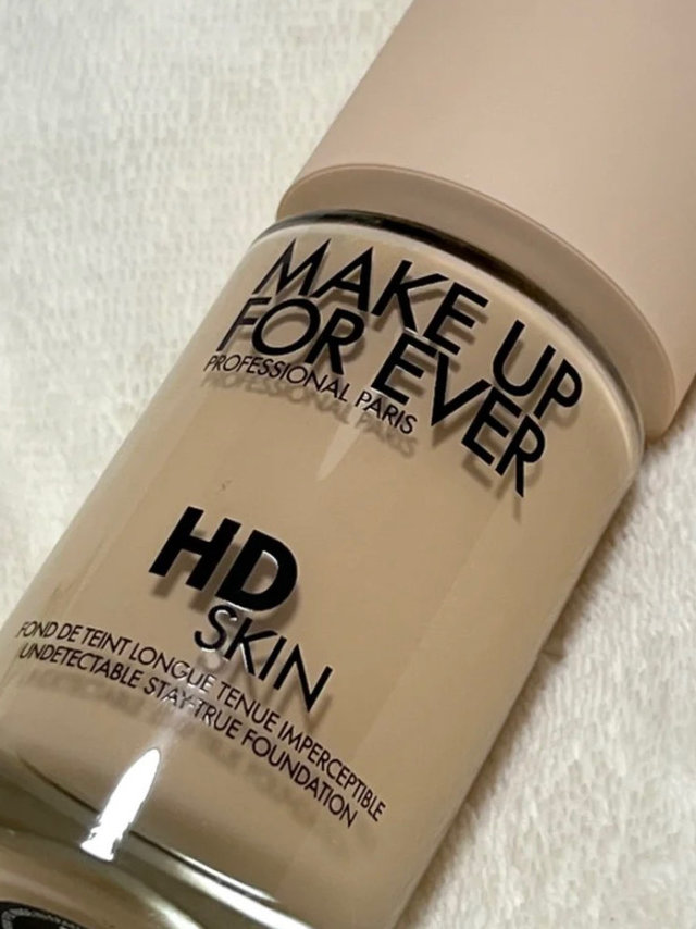 冲去丝芙兰买了 makeupforever 的新版HD