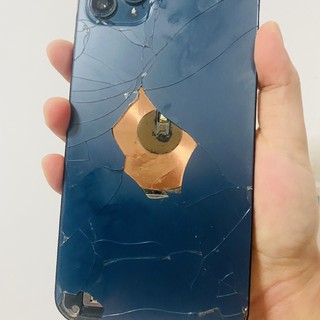 手机碎成这样子还能用吗