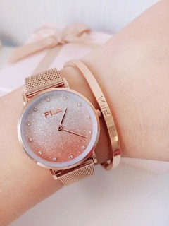 这粉色闪耀的满天星手表太美啦