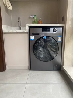 洗衣机我选海尔兄弟的外观大气洗烘一体，值