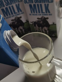 你只是一个纯牛奶倒也不用这么好喝吧！