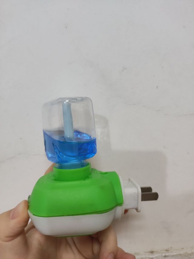 电热蚊香液，使用方便，味道也好闻