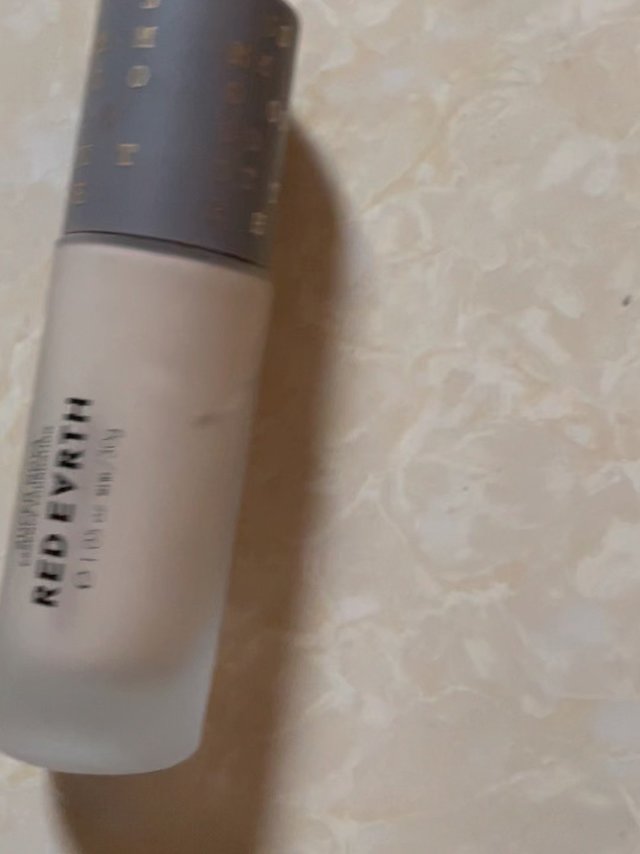 纠结不知道买什么粉底液的小姐姐看过来