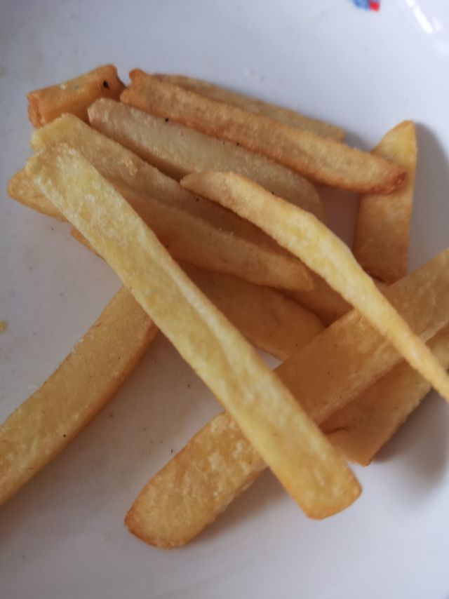 馋哭了，非常非常值得入手尝尝的冷冻薯条