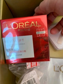 欧莱雅（LOREAL）复颜视黄醇抗皱日晚霜