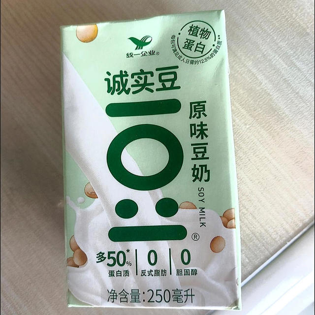 统一诚实豆豆奶，好喝不腻的植物蛋白饮品