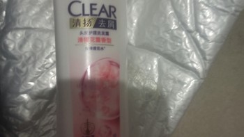 清扬（CLEAR）洗发水100g*2瓶洗发露持久留香旅行装体验装非卖品 (香型随机发，介意慎拍)不错呢 之前有