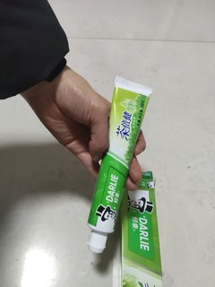 经济实用的家庭牙膏：黑人茶倍健