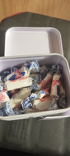 大白兔奶糖礼盒装铁盒糖果生日礼物喜糖零食