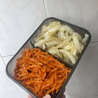 每日食记 篇四：打工人之每日食记4:胡萝卜炒客家腊肠+大白菜