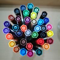 开学买新的水彩笔
