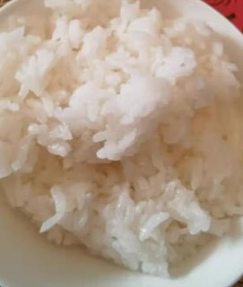 米饭颗颗莹晶剔透、气味清香营养丰富