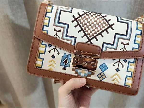 情人节必须给她送个包