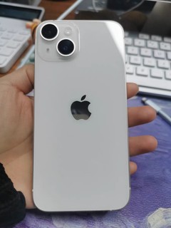 Apple iPhone星光色，运行畅快拍照清晰